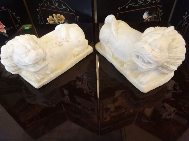 2 PC CARVED STONE CHINESE FOO LIONS, APPROX 9"W (1 of 9)