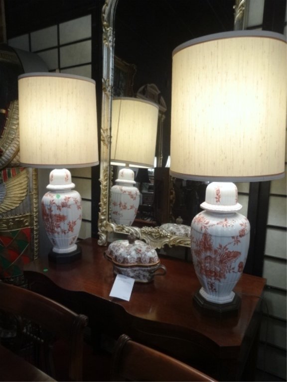 PAIR CHINESE GINGER JAR STYLE LAMPS, WHITE AND RED, (1 of 5)