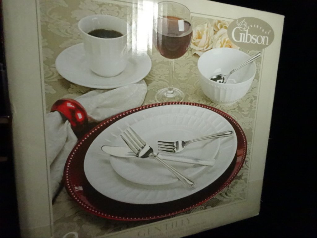 144 PC GIBSON "GENTILLY" STONEWARE DINNER SERVICE FOR (1 of 10)