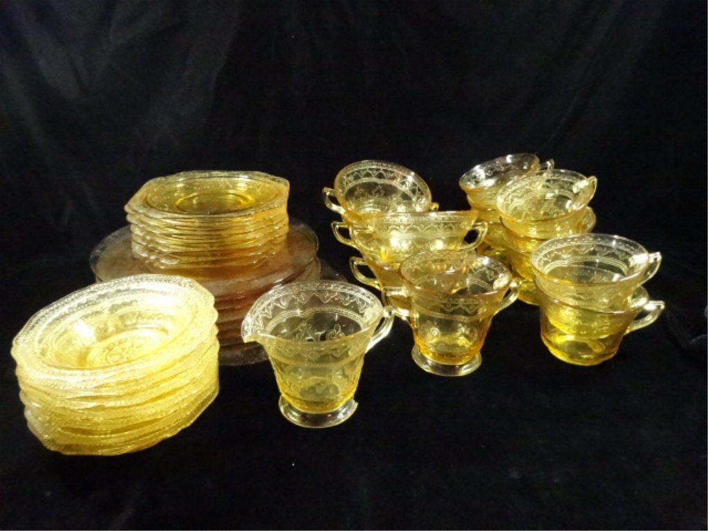 37 PC AMBER DEPRESSION GLASS, INCLUDES 2 PLATTERS, 6 (1 of 8)