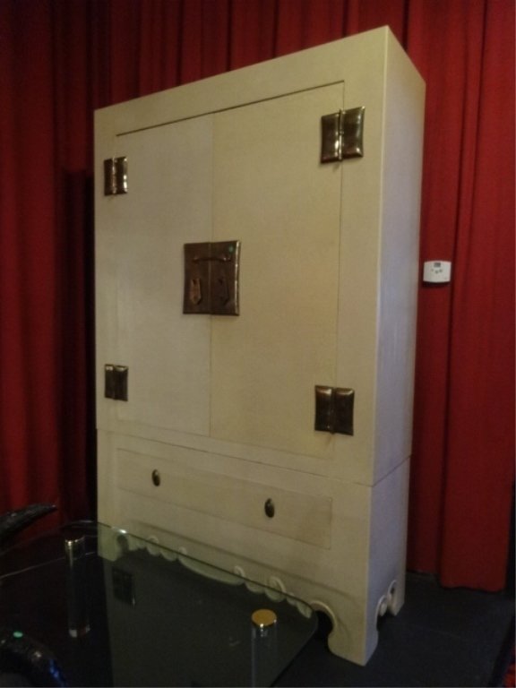 LARGE ASIAN STYLE CABINET, LIGHTED MIRRORED INTERIOR (1 of 10)