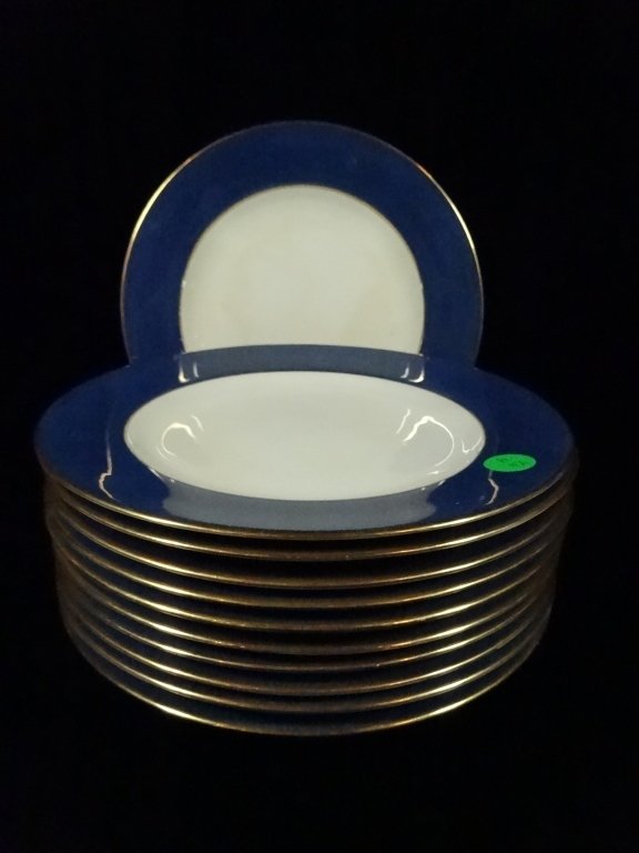 11 SPODE PLATES, BLUE & GOLD RIM, MARKED SPODE: 11 SPODE PLATES, BLUE & GOLD RIM, MARKED SPODE COPELANDS CHINA ENGLAND, APPROX 9" DIAMETER