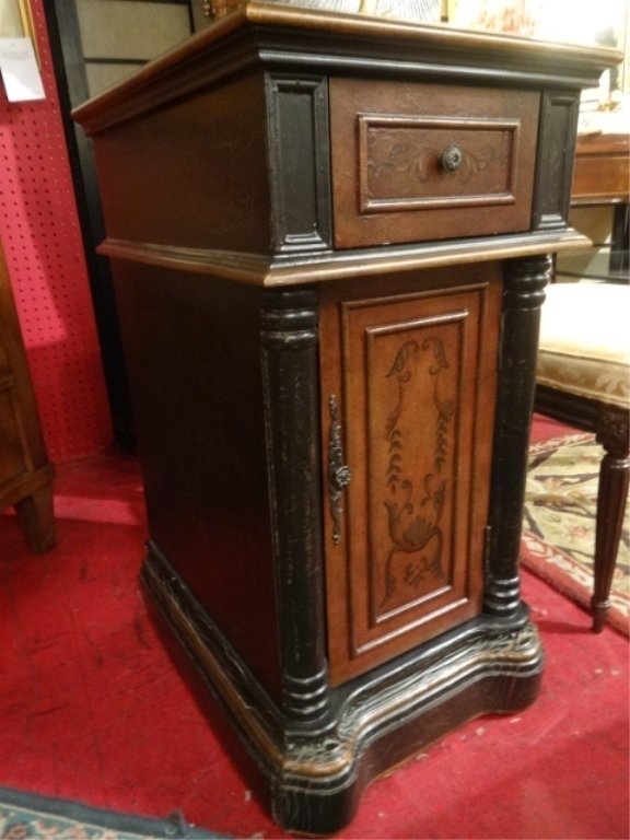 PAINTED SIDE TABLE WITH SINGLE DRAWER OVER LOWER (1 of 5)