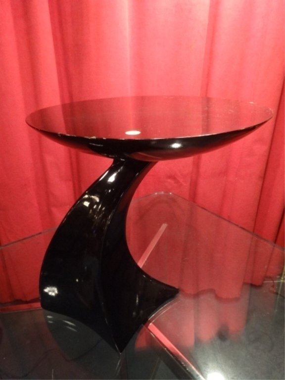 MODERN DESIGN CANTILEVER SIDE TABLE, BLACK ENAMEL (1 of 8)