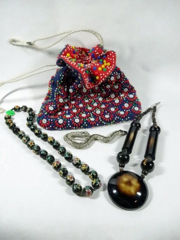 4 PC WOMEN'S COSTUME JEWELRY & HANDBAG, INCLUDES (1 of 8)