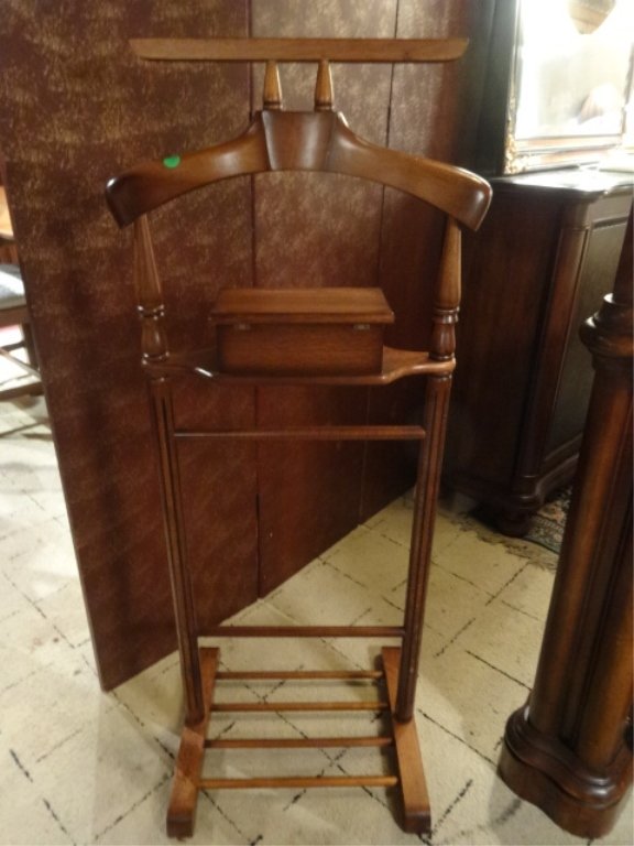 WOOD VALET STAND WITH BOX, APPROX 3.5'H, SKU493.31: WOOD VALET STAND WITH BOX, APPROX 3.5'H, SKU493.31
