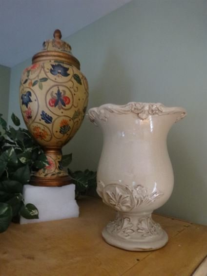2 PC CERAMIC VASE & URN, LARGEST APPROX 12"H; NOTE: (1 of 1)