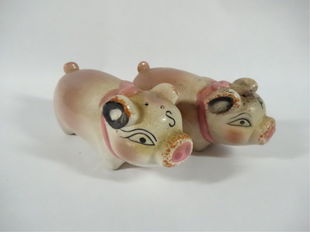 White Pig Salt And Pepper Shakers W Yellow Etsy