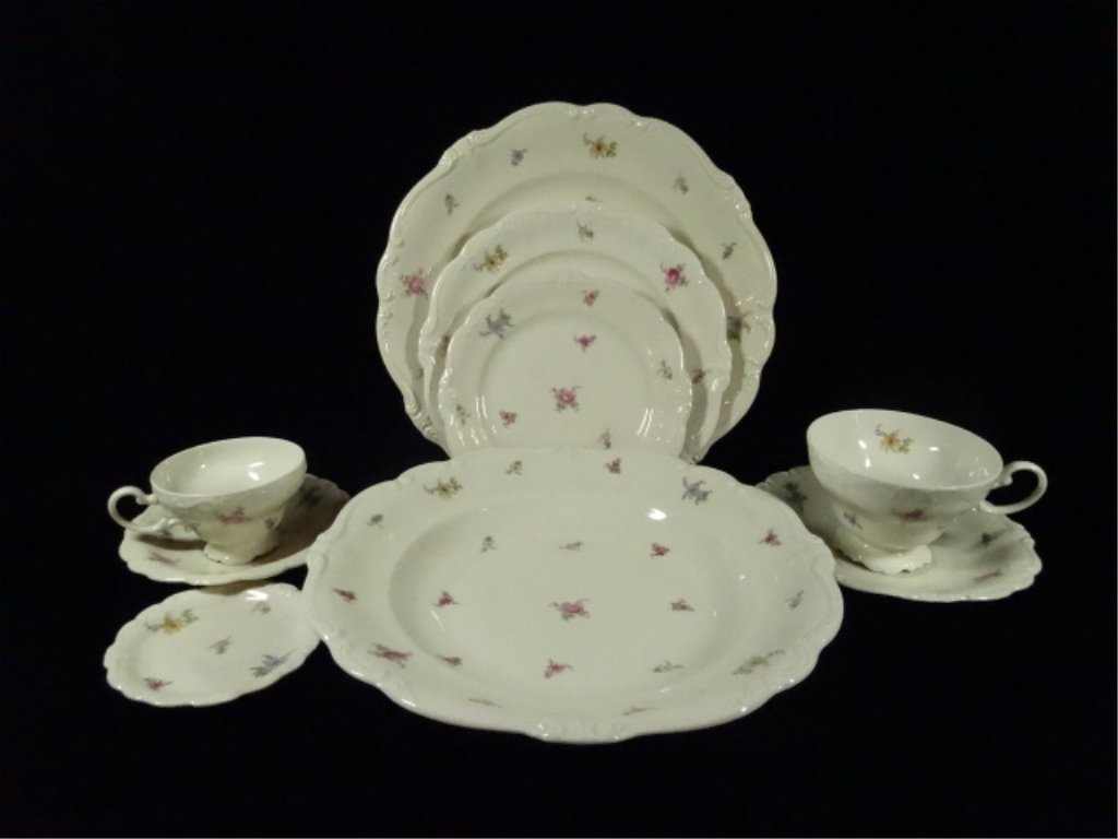 119 PC ROSENTHAL SELB BAVARIA POMPADOUR CHINA SERVICE, (1 of 10)