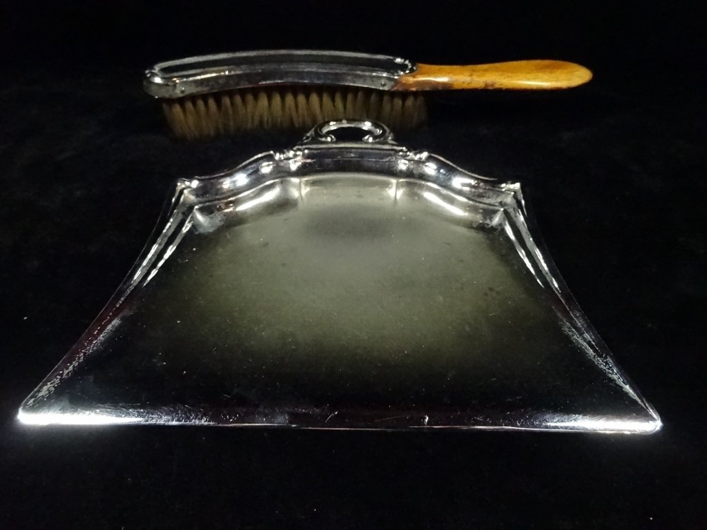 CELTIC QUALITY PLATE SILVERPLATE CRUMB BRUSH & PAN, (1 of 6)