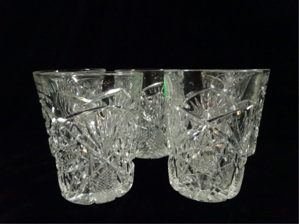 5 CRYSTAL GLASSES, APPROX 4"H: 5 CRYSTAL GLASSES, APPROX 4"H