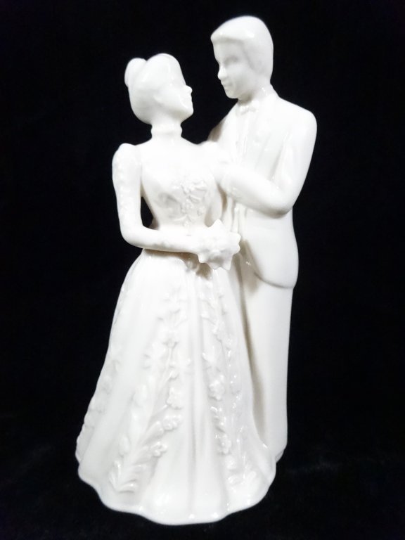 LENOX CHINA BRIDE & GROOM FIGURINE, WEDDING PROMISES (1 of 4)