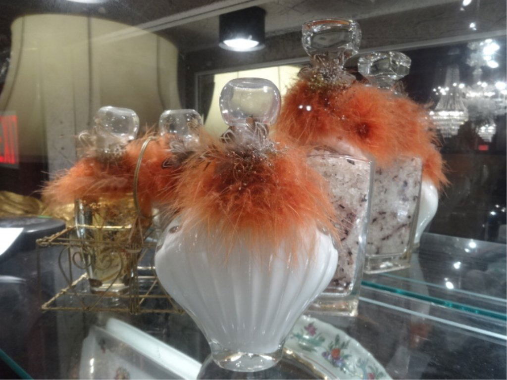5 PC BATH VANITY SET, GLASS DECANTERS WITH FEATHERS AND (1 of 4)