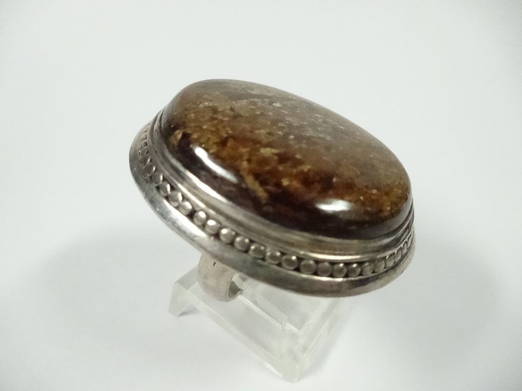 SINO-TIBETAN STERLING SILVER RING, BROWN/GOLD OVAL (1 of 9)