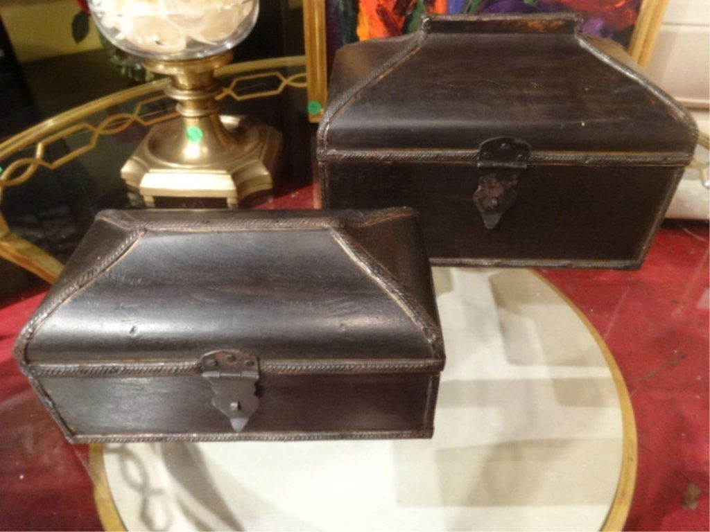 2 PC SET CARVED WOOD BOXES, METAL CLASPS, LARGEST (1 of 6)