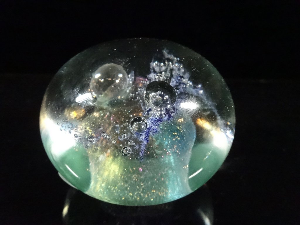ROBERT EICKHOLT ART GLASS PAPERWEIGHT, APPROX 3"H (1 of 5)