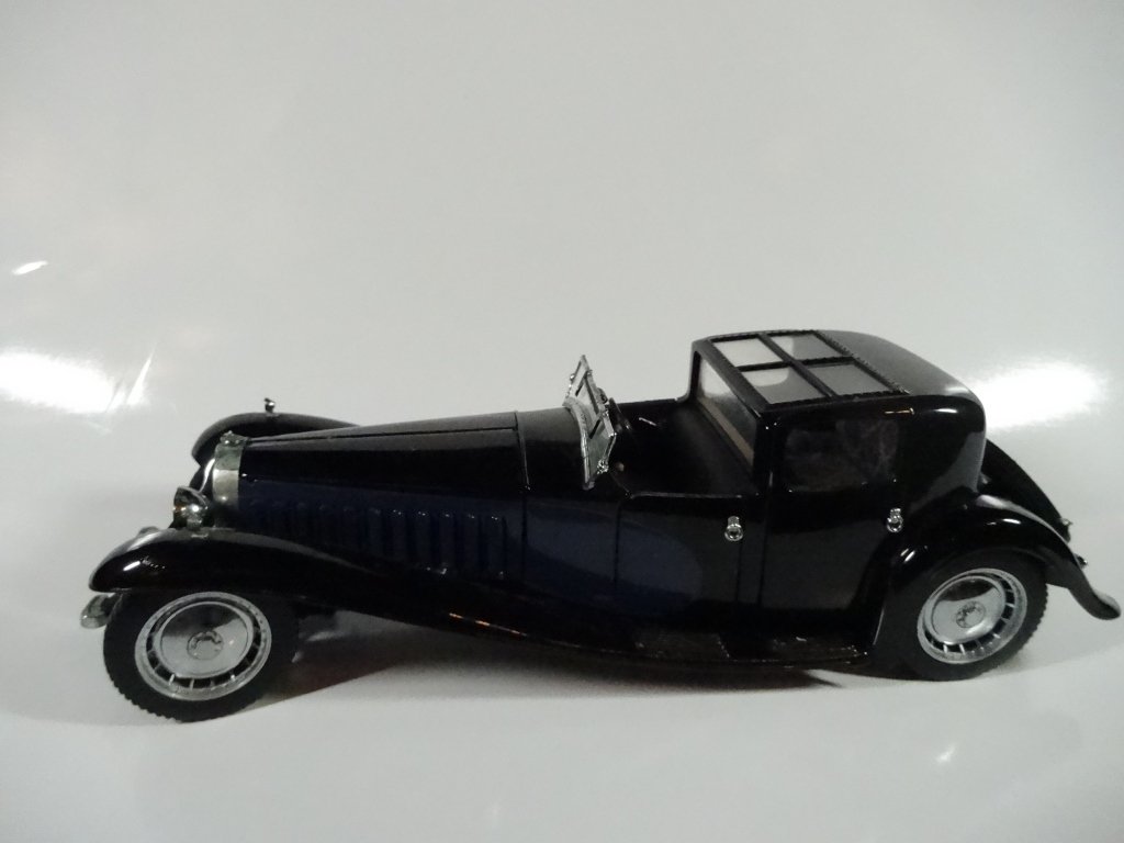 FRANKLIN MINT DIE CAST MODEL 1930 BUGATTI ROYALE COUPE (1 of 7)