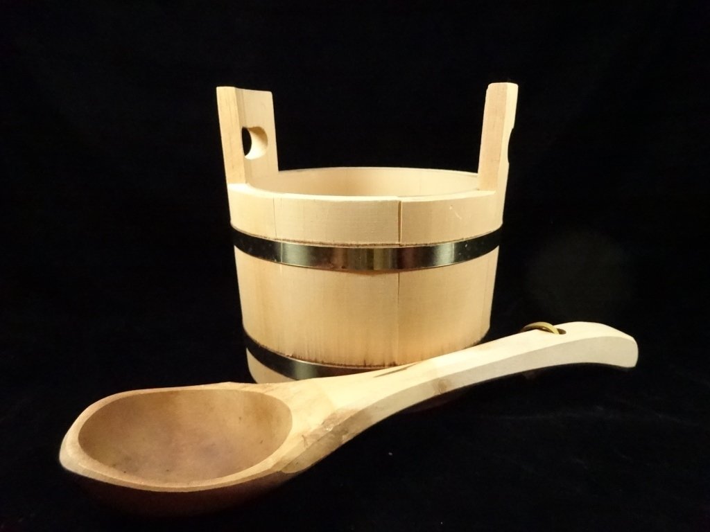WOODEN BUCKET ICE BUCKET WITH LADLE, APPROX 8.5"H (1 of 5)