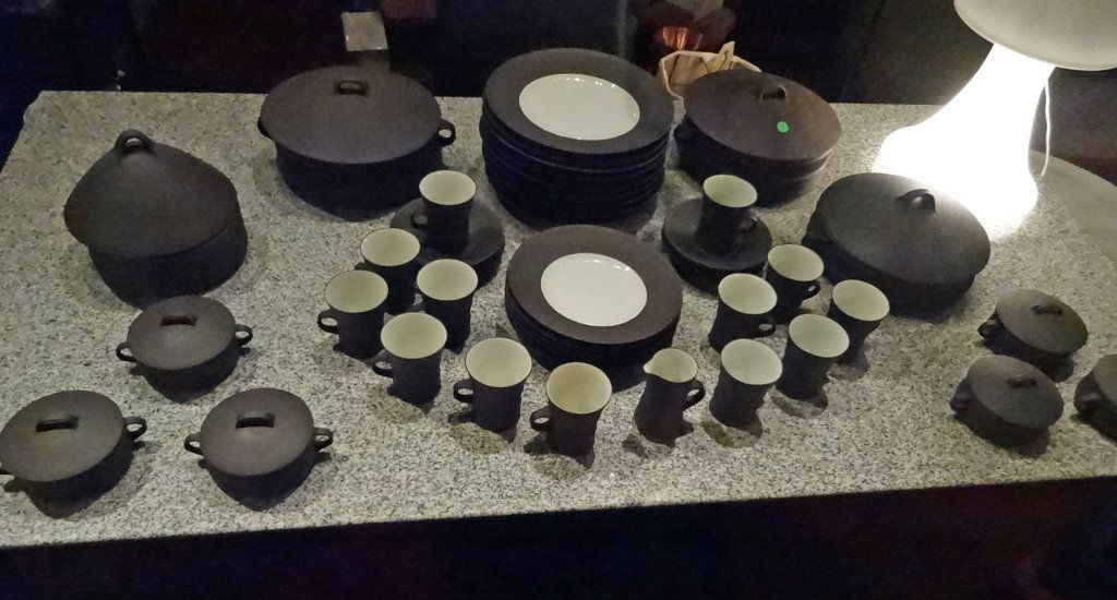 48 PC DANSK FLAMESTONE DINNER SERVICE, INCLUDES 9 (1 of 6)