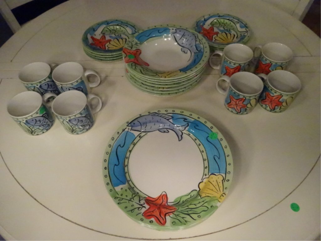 30 PC OCEAN MOTIF DINNER SERVICE, WITH PAINTED (1 of 7)