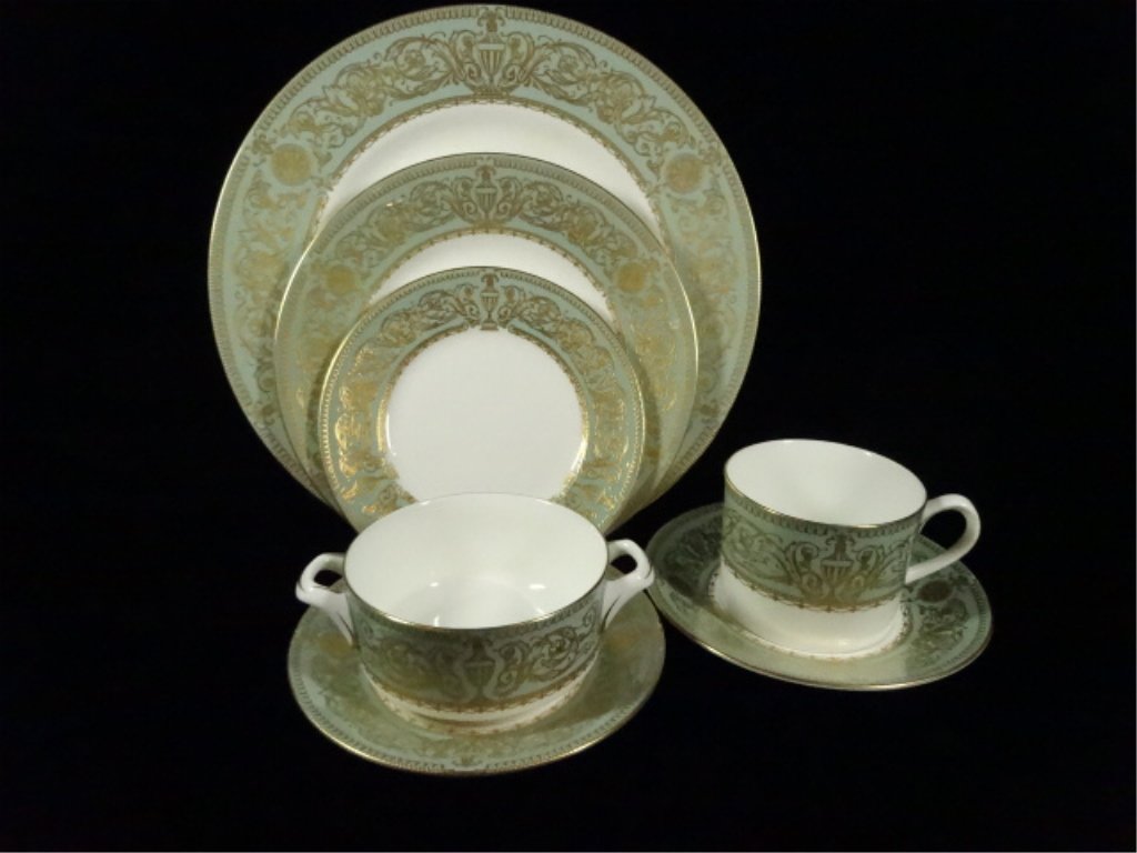 84 PC ROYAL WORCESTER CHINA SERVICE FOR 12, BALMORAL: 84 PC ROYAL WORCESTER CHINA SERVICE FOR 12, BALMORAL PATTERN, 1966, GREEN BORDER WITH GOLD, INCLUDES 12 PLATES, 12 SALAD PLATES, 12 BREAD PLATES, 12 CUPS, 12 CREAM SOUP CUPS,AND 24 SAUCERS