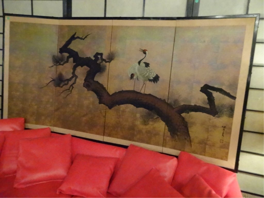 LARGE 4 PANEL CHINESE SCREEN, BIRD ON BRANCH, VERY GOOD: LARGE 4 PANEL CHINESE SCREEN, BIRD ON BRANCH, VERY GOOD VINTAGE CONDITION WITH A COUPLE LIGHT SURFACE SCUFFS, APPROX 5.5' X 2.5' SKU3634.14