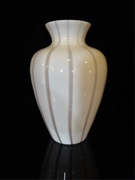ITALIAN MURANO ART GLASS VASE, PALE PINK AND WHITE WITH (1 of 7)