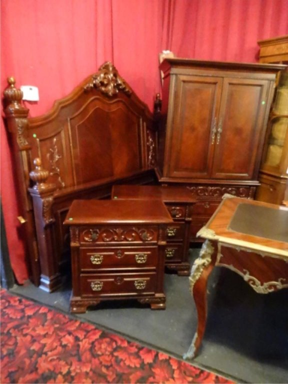 4 PC KING BEDROOM SET, FRENCH STYLE, DARK FINISH, (1 of 7)