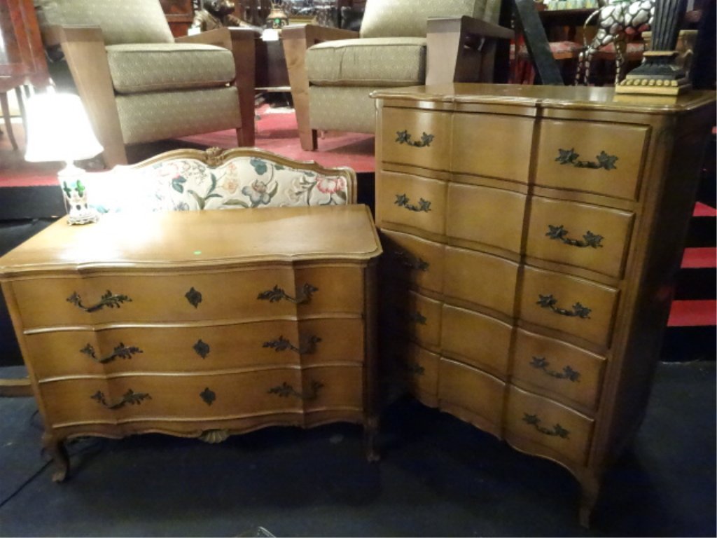 3 PC VINTAGE FRENCH STYLE BEDROOM SET, WITH DRESSER, (1 of 5)