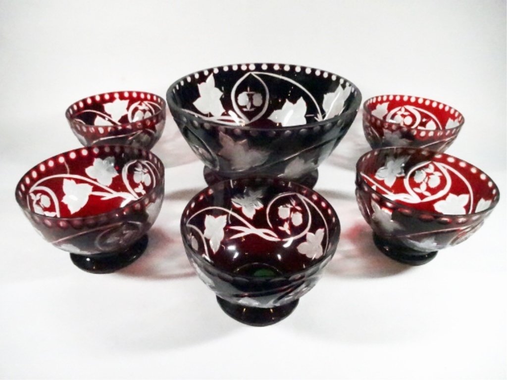 6 PC RUBY CUT CLEAR CRYSTAL BERRY BOWLS, 1 LARGE BOWL (1 of 8)