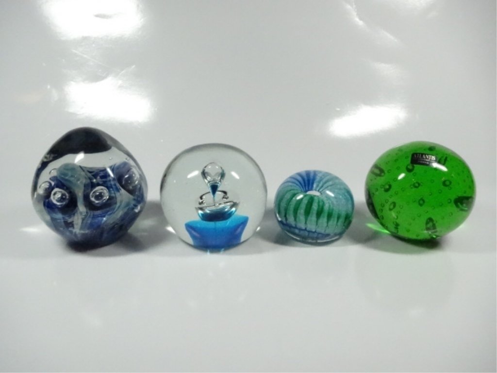 4 PC ART GLASS PAPERWEIGHTS, BLUE WITH CONTROLLED (1 of 10)