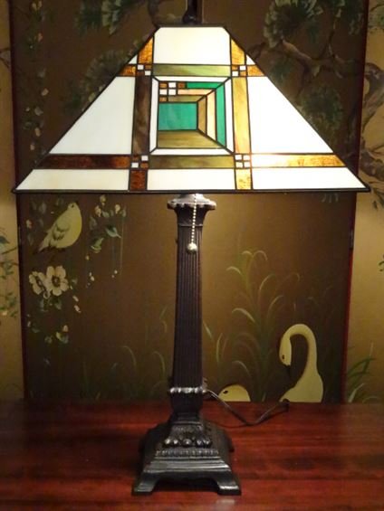 SPLENDOR LIGHTING SLAG GLASS TABLE LAMP, MISSION STYLE, (1 of 9)