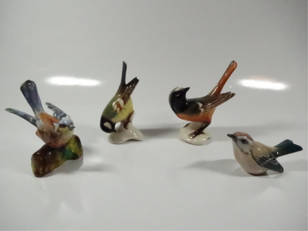 4 PC PORCELAIN BIRD FIGURINES, INCLUDES ONE CROWN (1 of 10)