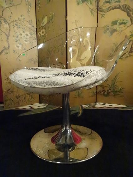 1970's LUCITE AND CHROME CHAIR, SAARINEN STYLE TULIP (1 of 8)