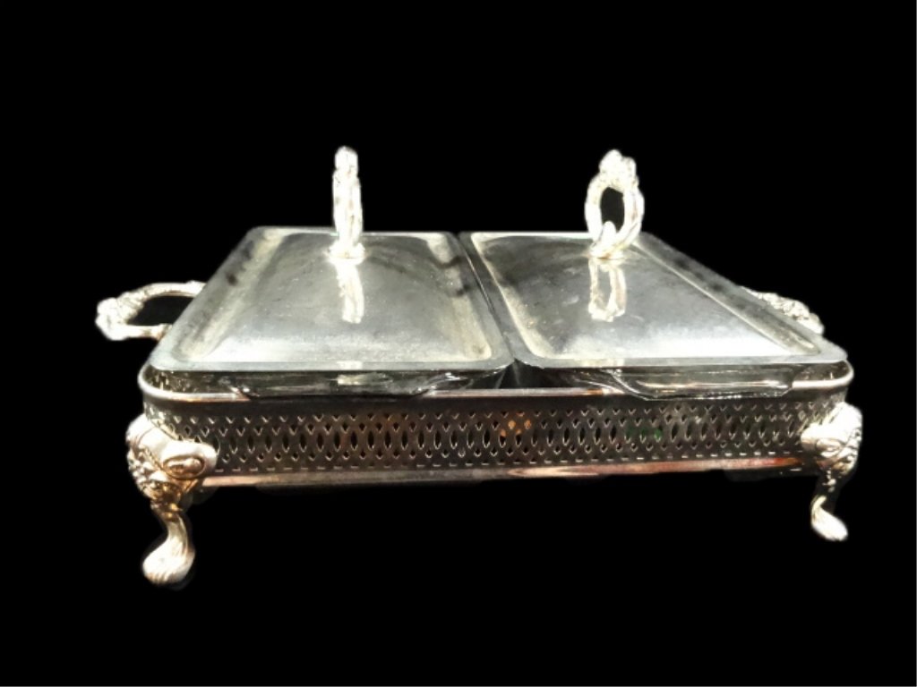 CHAFING DISH WITH 2 OVEN PROOF & MICROWAVE PROOF: CHAFING DISH WITH 2 OVEN PROOF & MICROWAVE PROOF CASSEROLES, OVERAL SIZE APPROX 15.5" X 10.75"