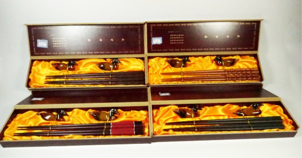 8 PC SET OF CHOPSTICKS WITH STANDS, INCLUDES 4 SETS OF (1 of 7)