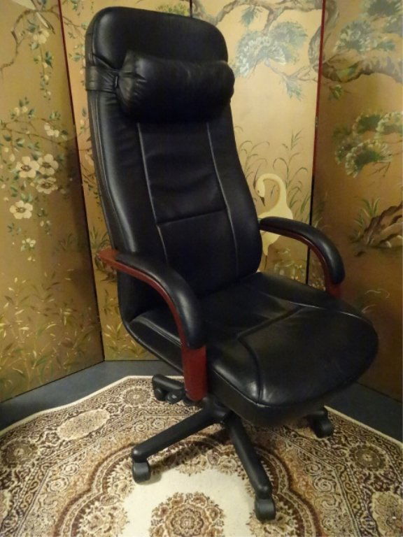 BACKSAVER LEATHER EXECUTIVE DESK CHAIR, ADJUSTABLE SEAT (1 of 7)