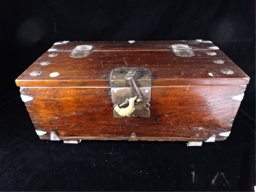 ANTIQUE KOREAN TON-KWE COIN CHEST, BRASS LOCK, APPROX: ANTIQUE KOREAN TON-KWE COIN CHEST, BRASS LOCK, APPROX 19"W X 8"D