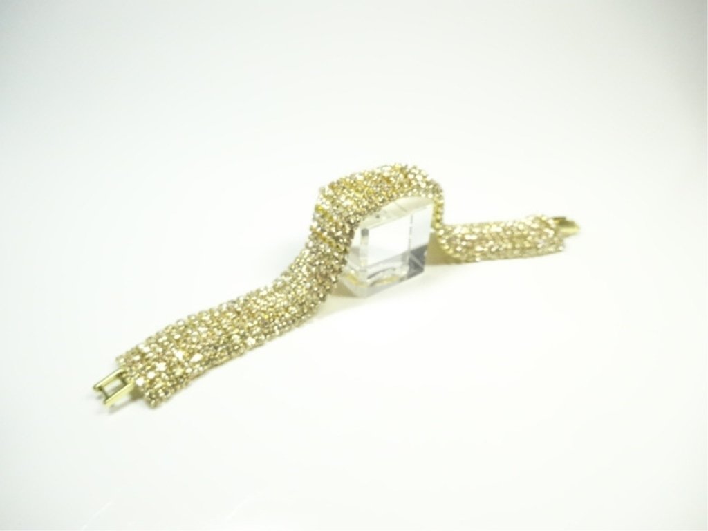 COSTUME JEWELRY BRACELET, FLEXIBLE MESH, CLEAR (1 of 3)