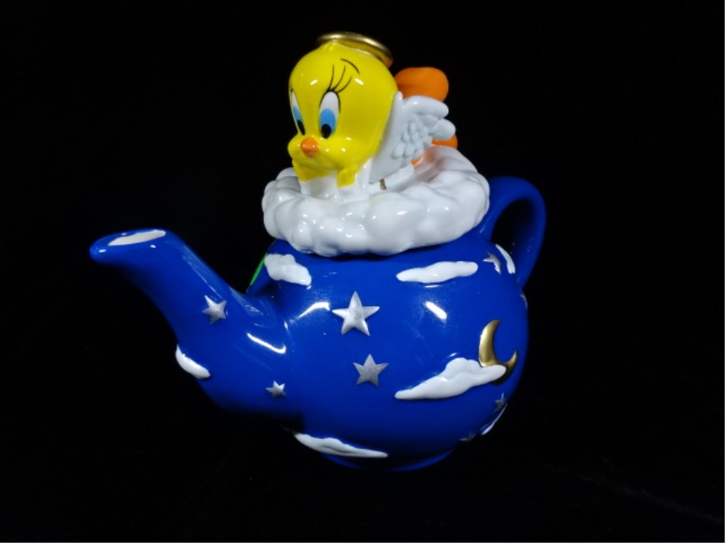 TWEETY BIRD CERAMIC TEAPOT WITH LID, BLUE POT WITH (1 of 4)