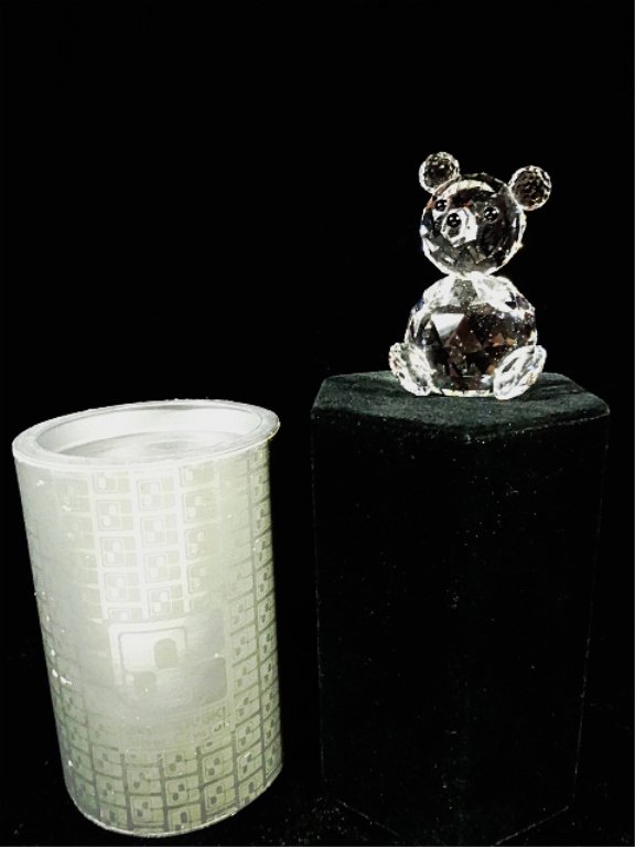 RETIRED SWAROVSKI CRYSTAL LARGE BEAR FIGURINE 7637 NR (1 of 7)