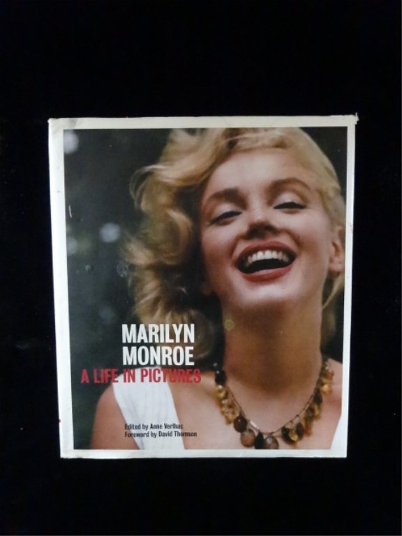 MARILYN MONROE, A LIFE IN PICTURES BOOK (1 of 4)