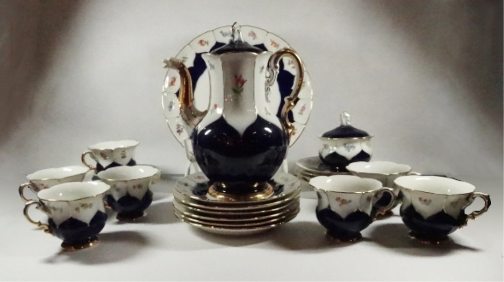 23 PC MEISSEN COBALT COFFEE SET, INCLUDES COFFEE POT, (1 of 10)