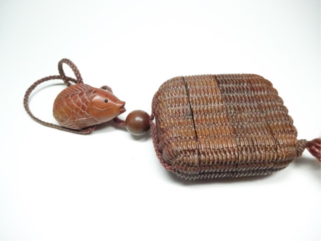 JAPANESE CARVED WOOD INRO BOX WITH FISH NETSUKE, FISH (1 of 7)