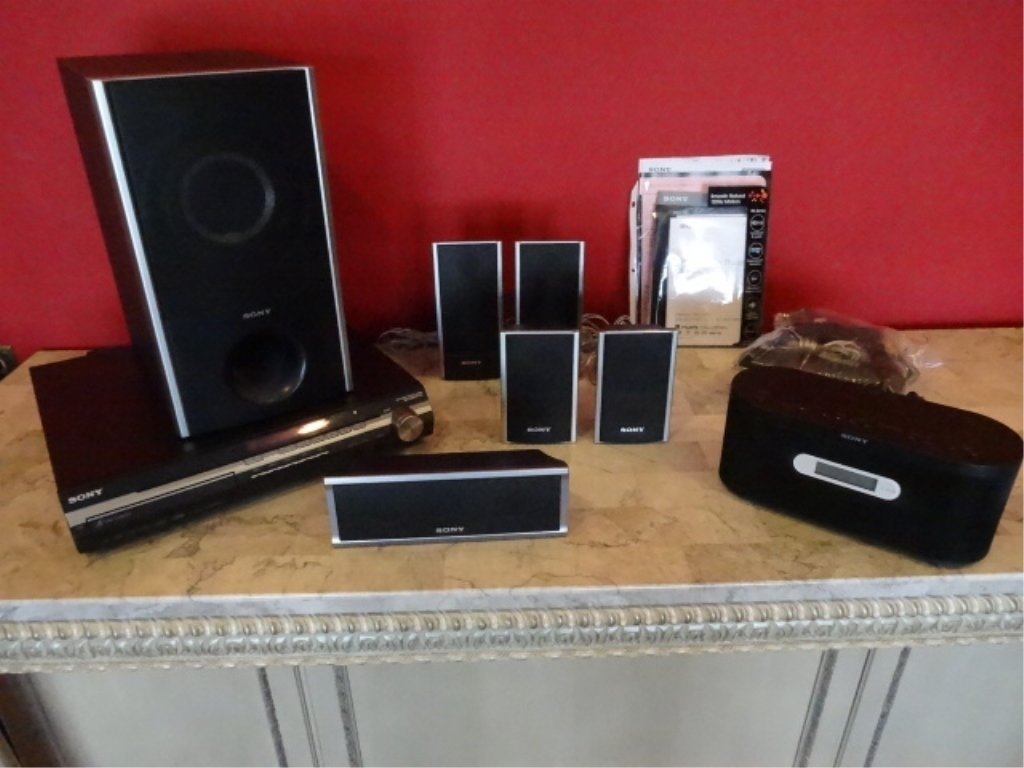 10 PC SONY DVD HOME THEATER SYSTEM, INCLUDES SONY (1 of 8)