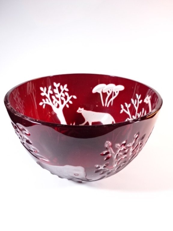 LARGE RUBY CUT TO CLEAR CRYSTAL BOWL, SAFARI ANIMAL (1 of 5)