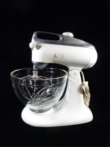 VINTAGE KITCHEN AID MIXER, MODEL 4C, WITH BEEHIVE GLASS (1 of 8)