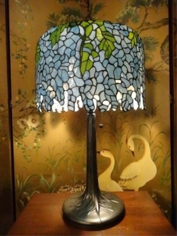 TIFFANY STYLE STAINED LEADED GLASS LAMP, WISTERIA VINE (1 of 6)