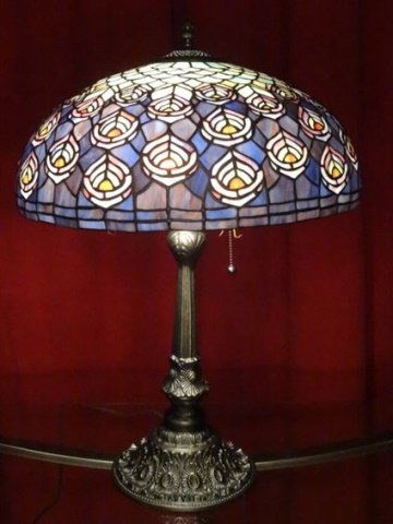 TIFFANY STYLE STAINED LEADED GLASS LAMP, PEACOCK (1 of 7)
