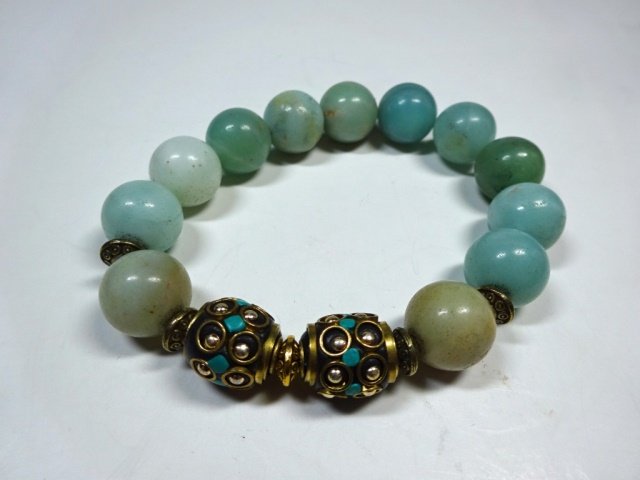 TURQUOISE ACCENTED BEAD STRETCH BRACELET, NATURAL GREEN (1 of 4)